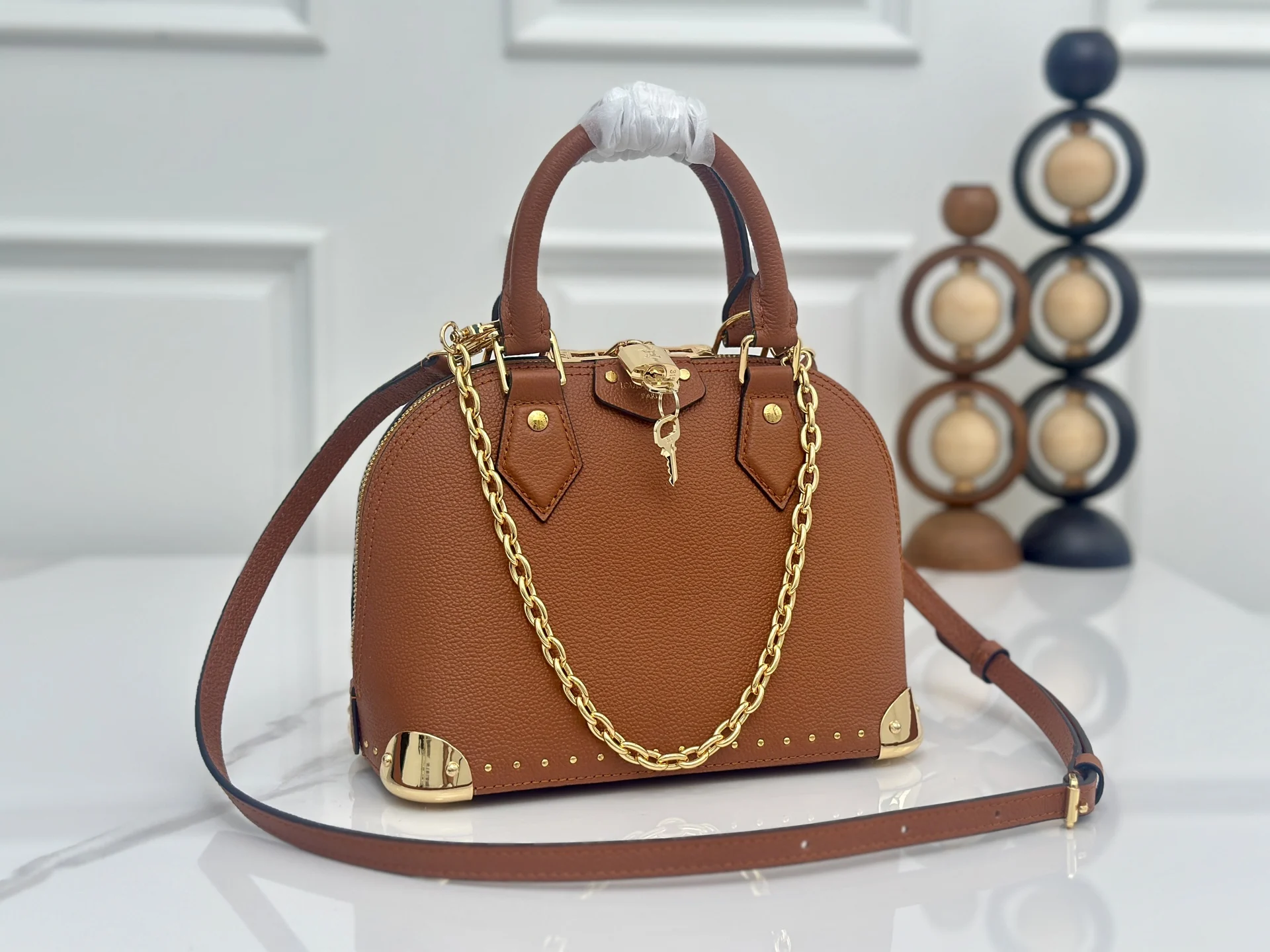 Louis Vuitton M29091 Canvas Handbag Women s Crossbody Bag Louis Vuitton M29091 Canvas Handbag Women s Crossbody Bag