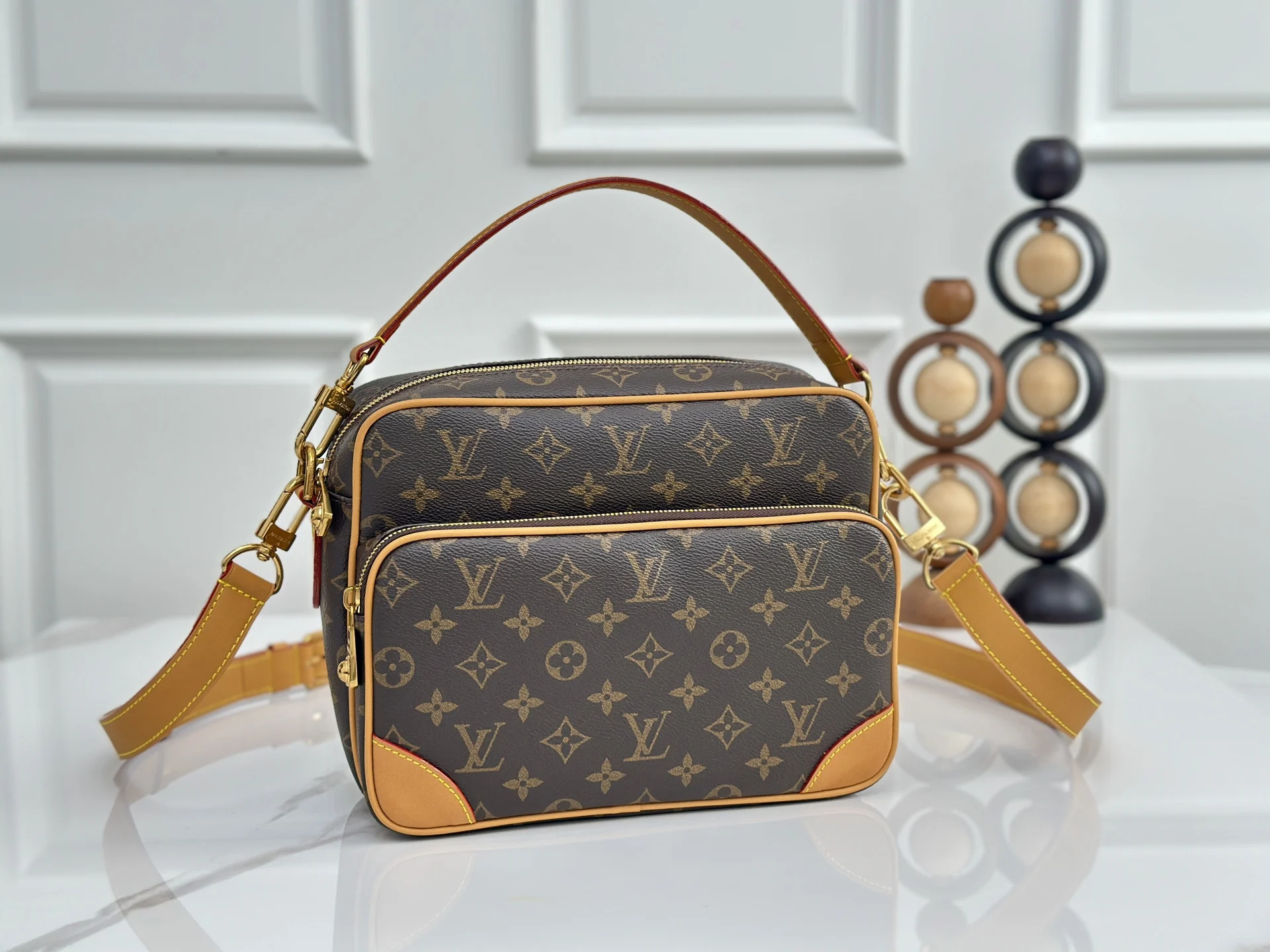 Louis Vuitton M27852 Large Crossbody Bag Women s Crossbody Bag Louis Vuitton M27852 Large Crossbody Bag Women s Crossbody Bag