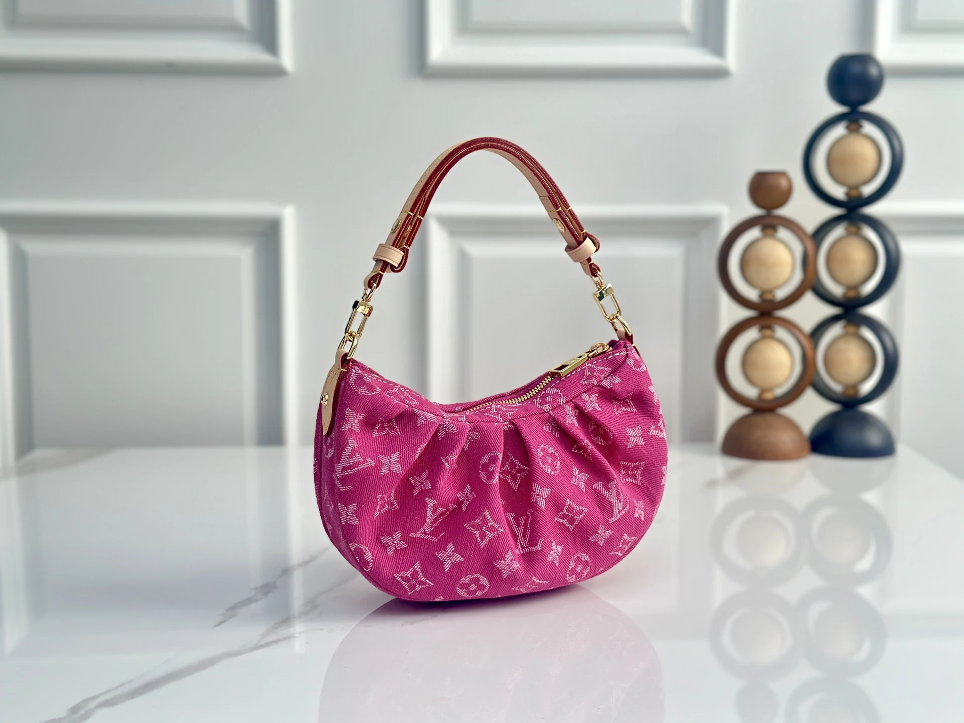 Louis Vuitton M28327 Cotton Denim Women s Shoulder Bag Louis Vuitton M28327 Cotton Denim Women s Shoulder Bag