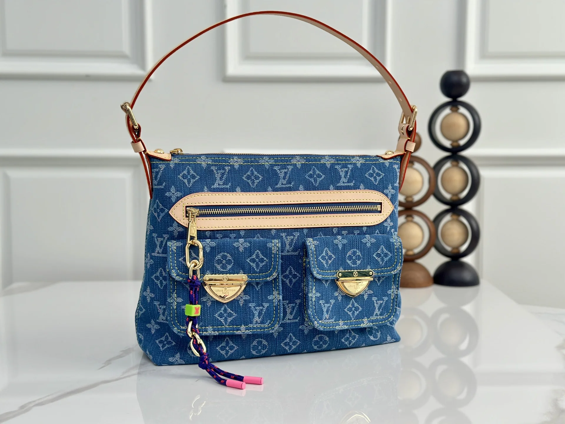 Louis Vuitton M27329 Denim Fabric Tote Bag Women s Shoulder Bag Louis Vuitton M27329 Denim Fabric Tote Bag Women s Shoulder Bag