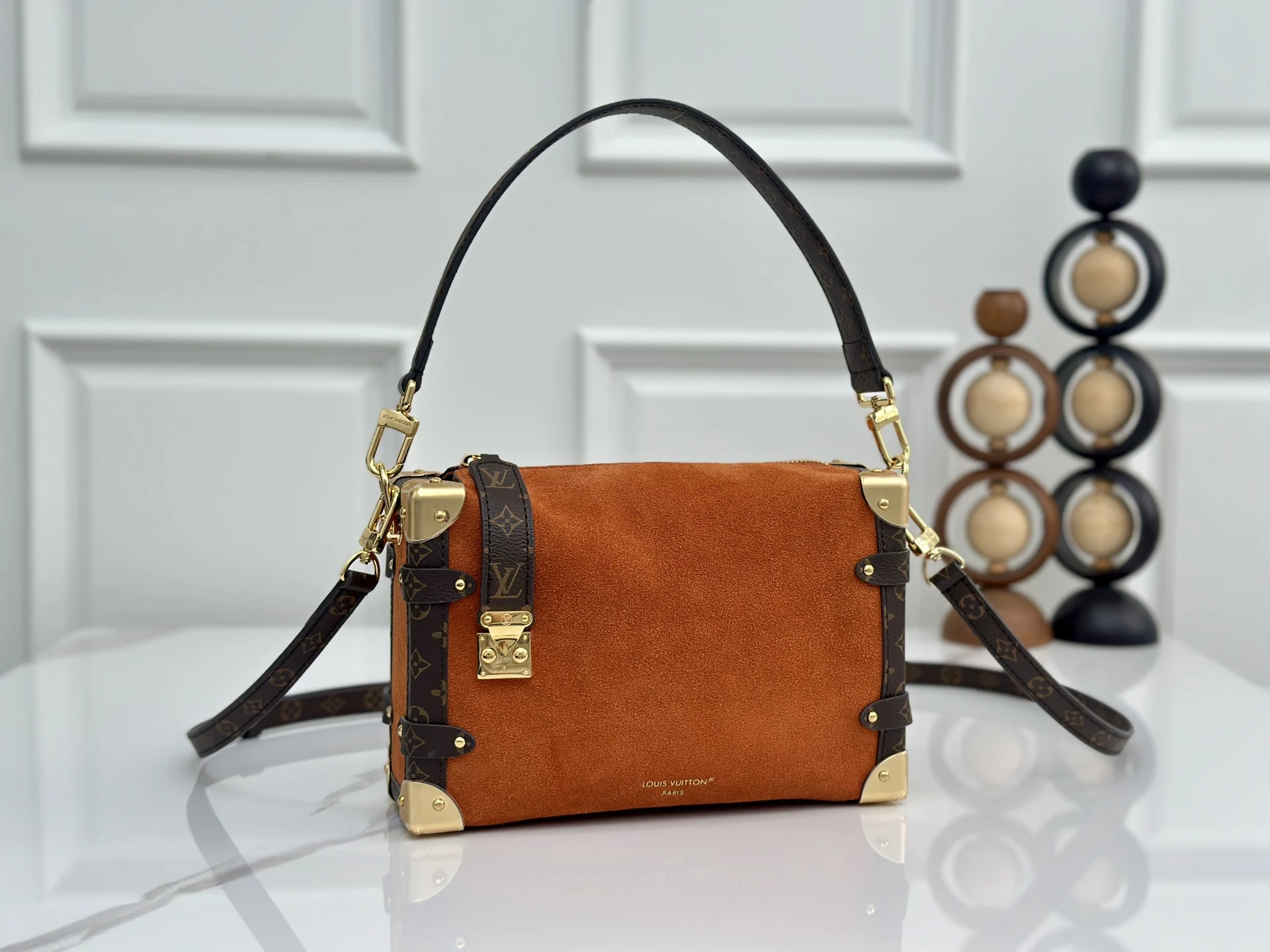 Louis Vuitton M15072 Matte Hard Case Corner Handbag Women s Crossbody Bag Louis Vuitton M15072 Matte Hard Case Corner Handbag Women s Crossbody Bag