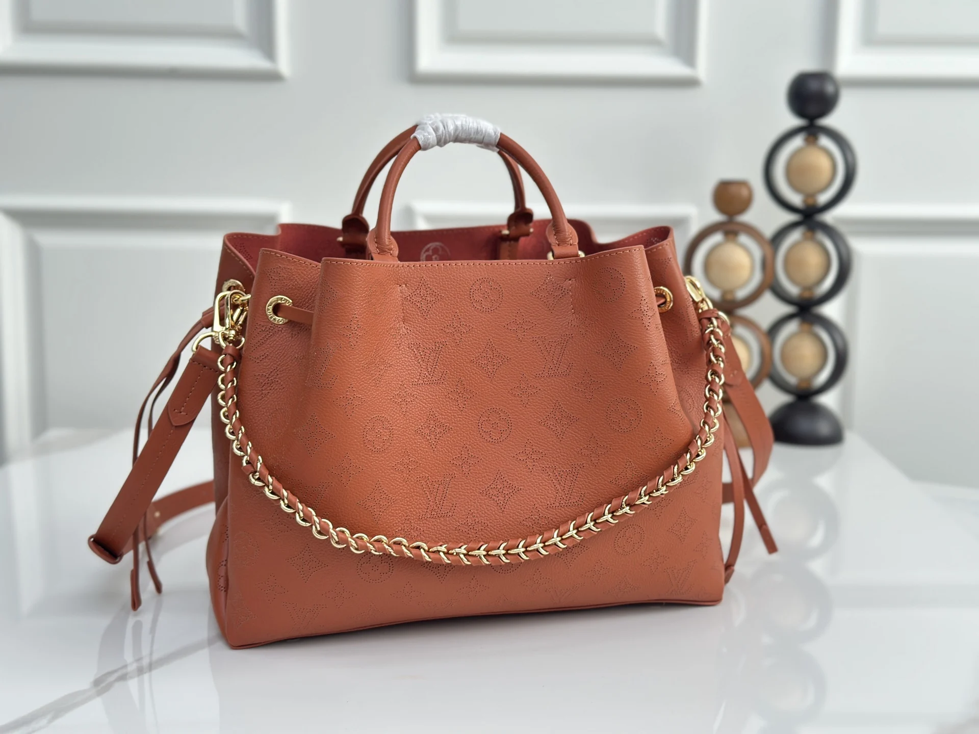 Louis Vuitton M27443 Full Leather Embossed Handheld Tote Bag Women s Crossbody Bag Louis Vuitton M27443 Full Leather Embossed Handheld Tote Bag Women s Crossbody Bag