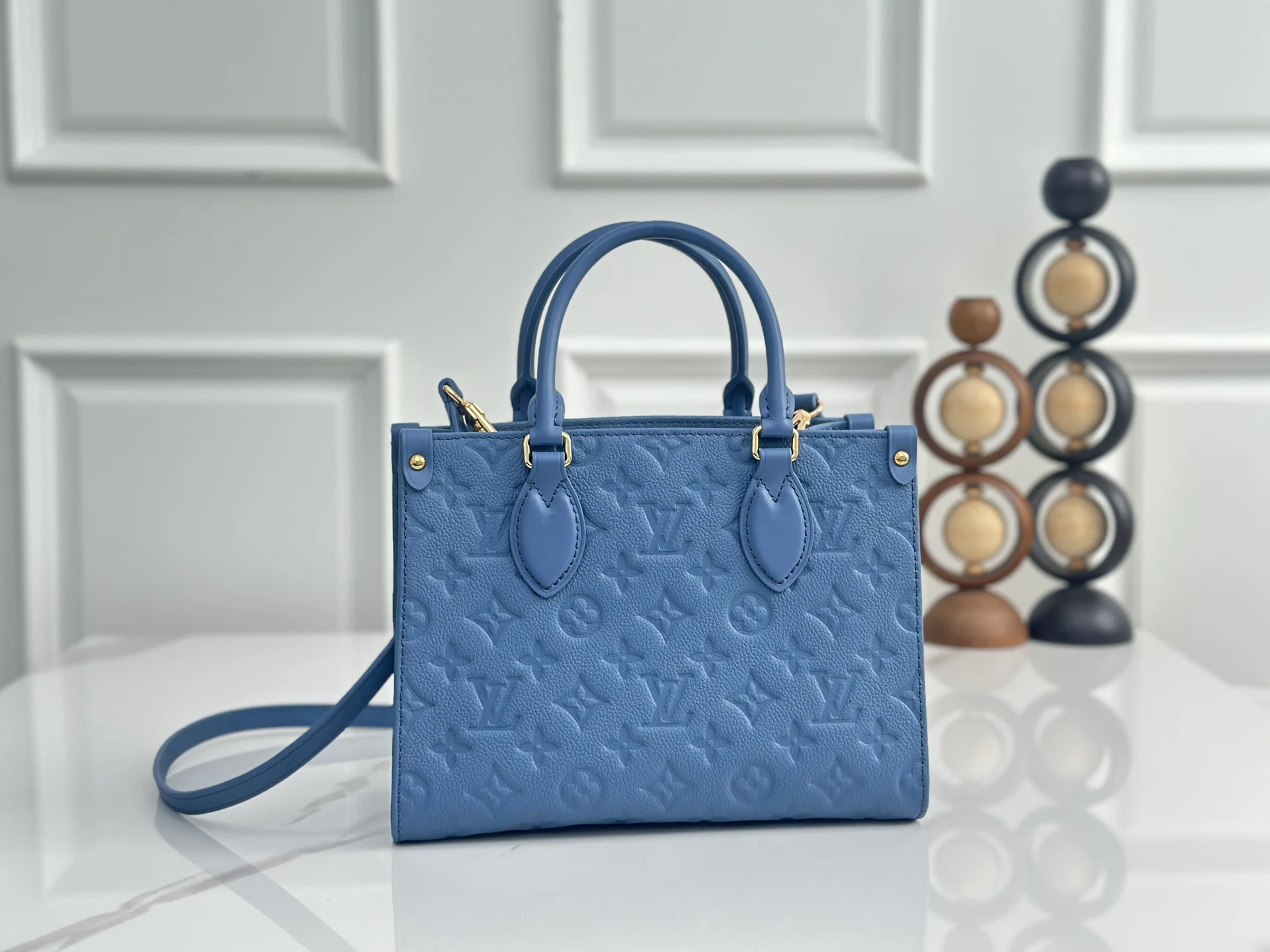 Louis Vuitton M28181 Floral Embossed Square Bag Women s Crossbody Bag Louis Vuitton M28181 Floral Embossed Square Bag Women s Crossbody Bag