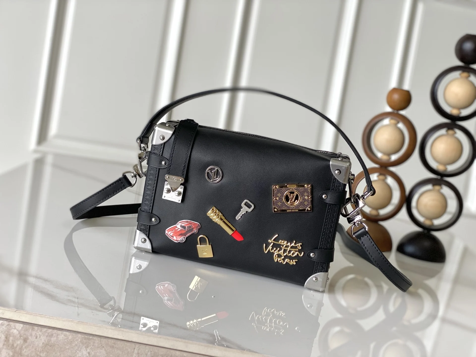 Louis Vuitton m25568 Cowhide Leather Bag Women s Crossbody Bag