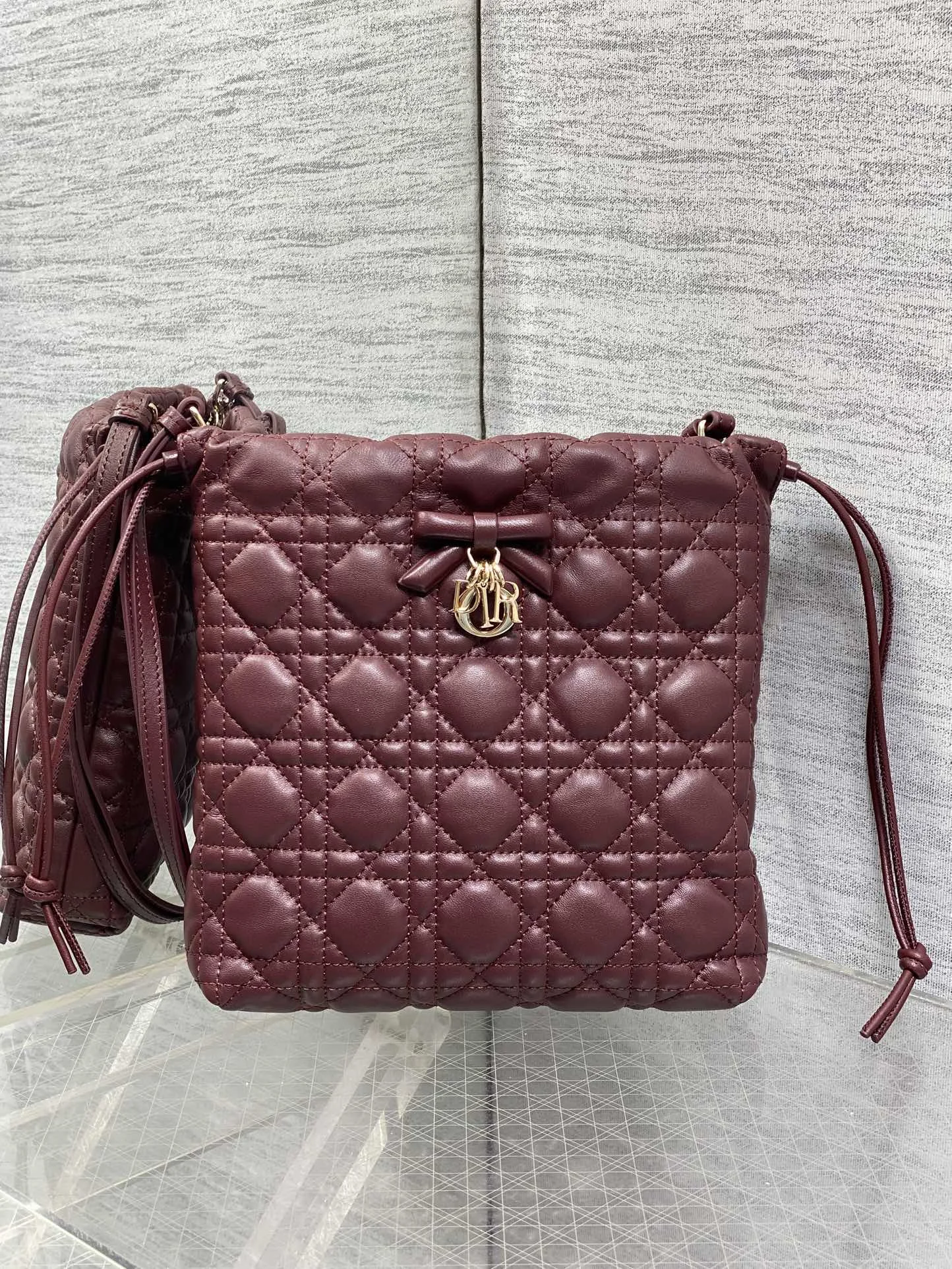 Dior Latest diamond pattern lucky bag women s crossbody bag Dior Latest diamond pattern lucky bag women s crossbody bag