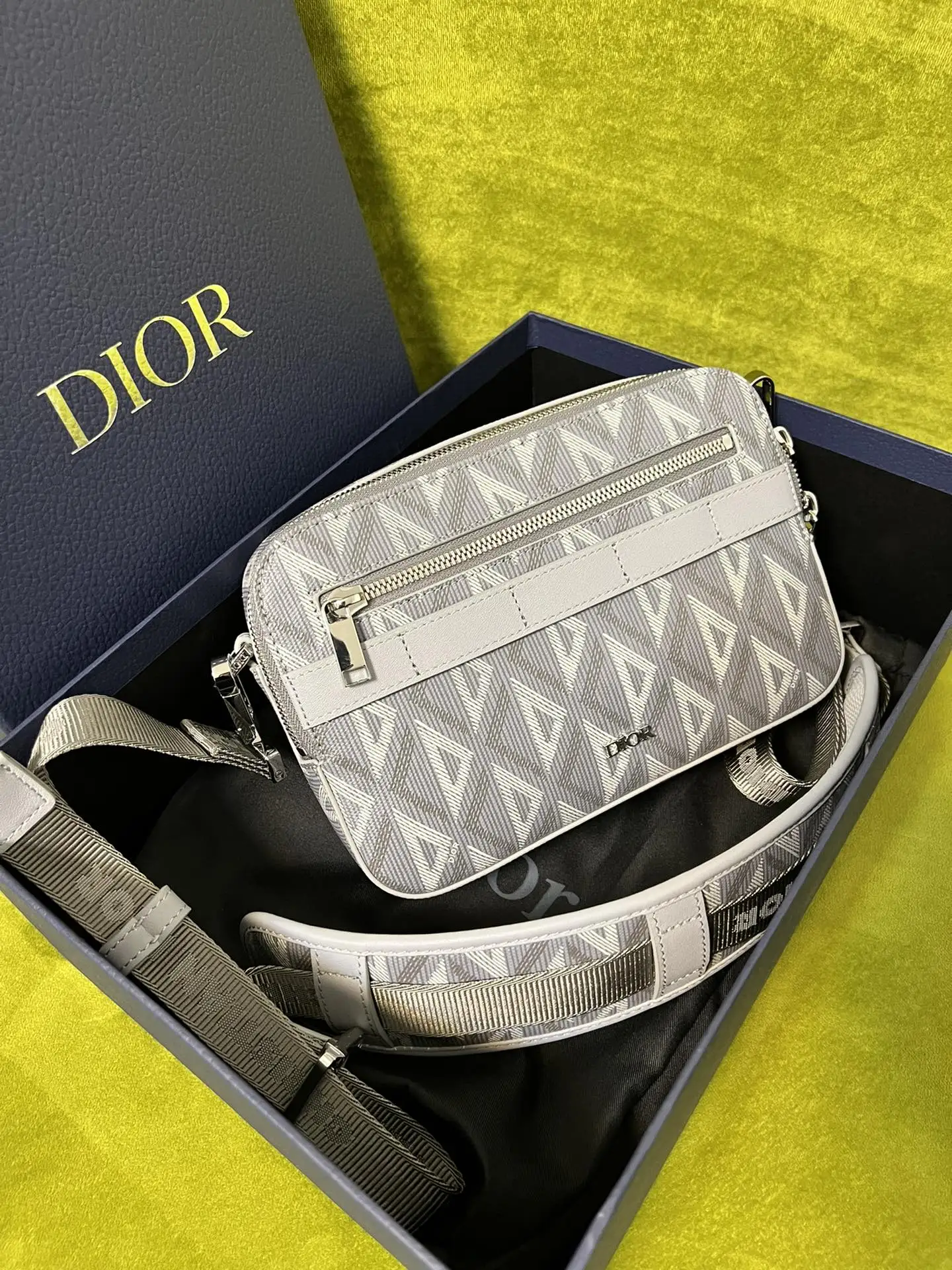 Dior Patterned Canvas Camera Bag Men s Crossbody Bag