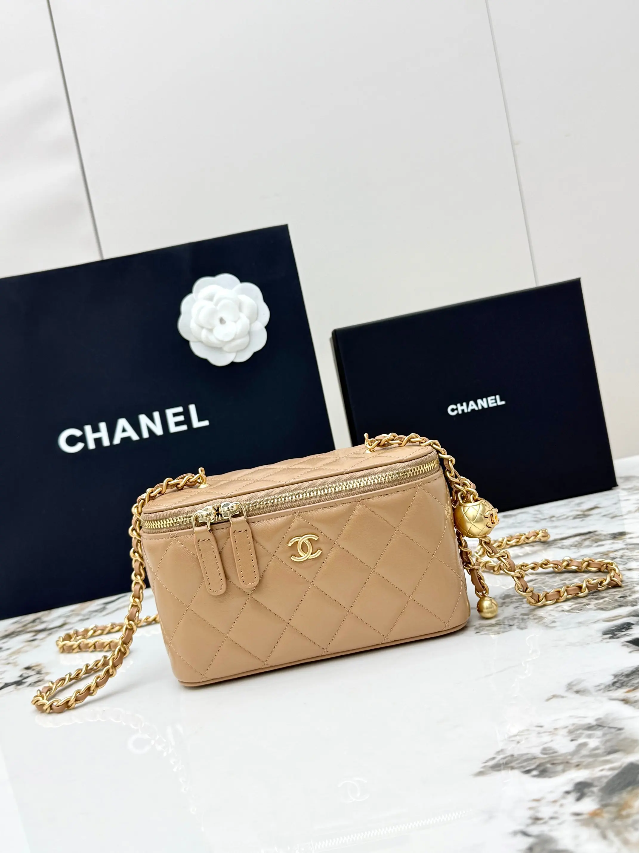 Chanel AP2303 Full Steel Gold Chain Box Bag Women s Crossbody Bag