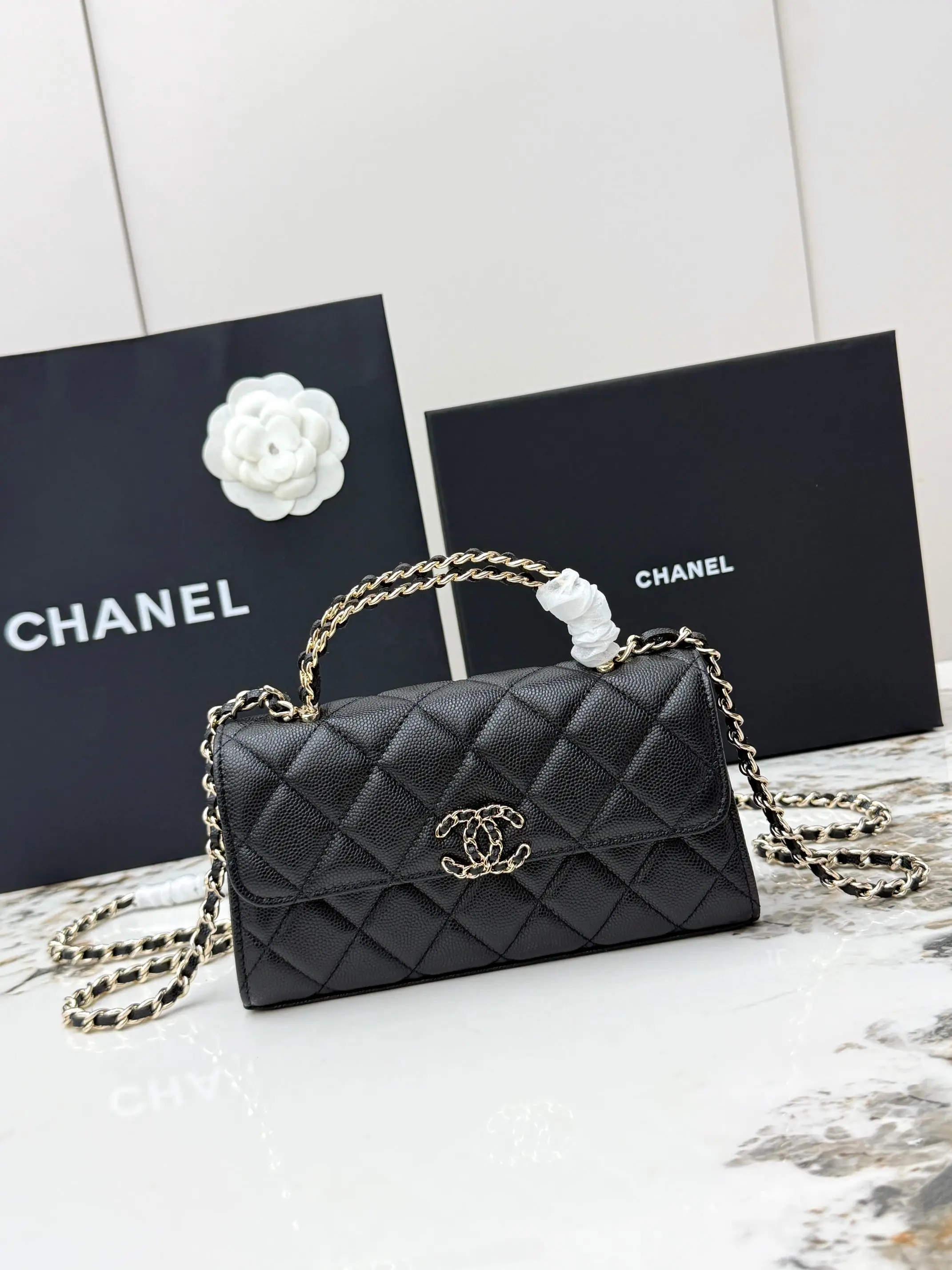 Chanel AP3238 Ball-Textured Cowhide Handle Bag Women s Crossbody Bag Chanel AP3238 Ball-Textured Cowhide Handle Bag Women s Crossbody Bag