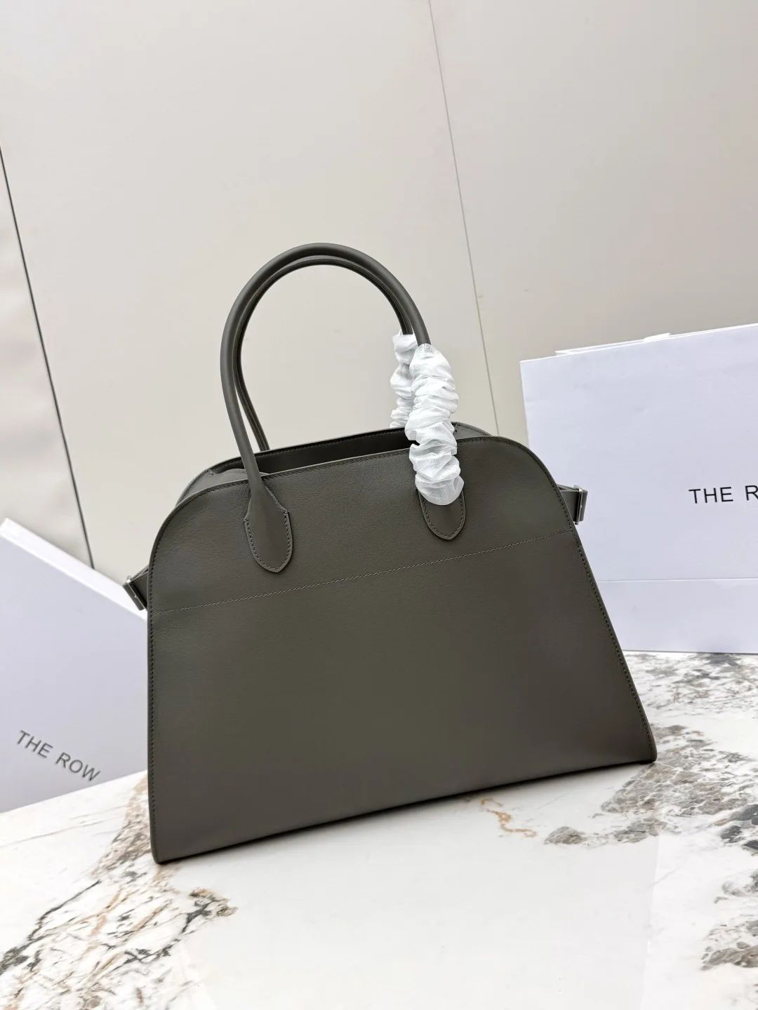 THE ROW T1255 Classic Tote Bag Women s Handbag