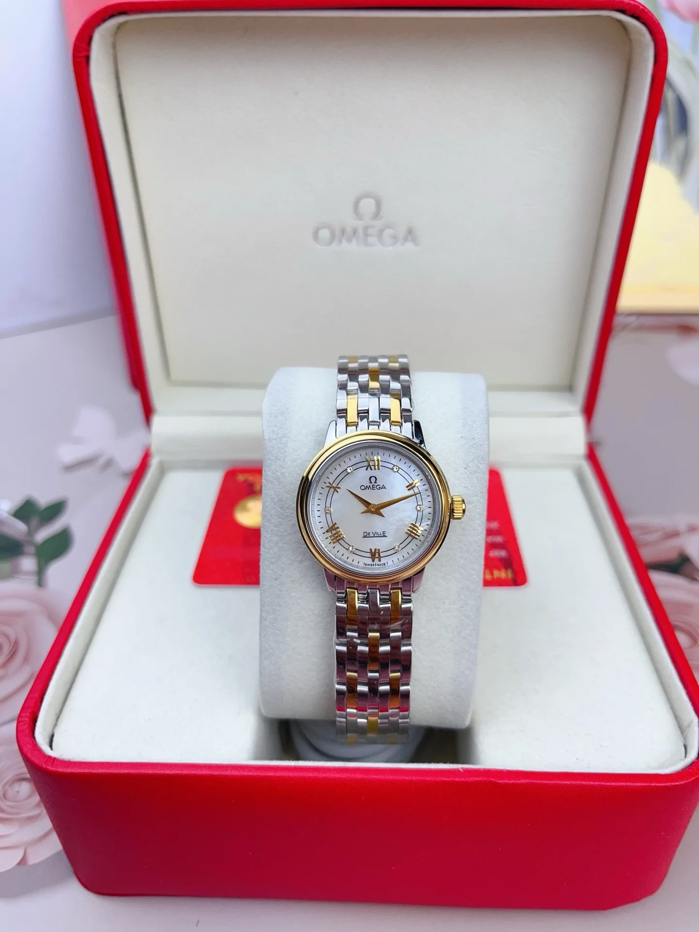 OMEGA Exquisite Butterfly Series Watch Women s Quartz Watch OMEGA Exquisite Butterfly Series Watch Women s Quartz Watch