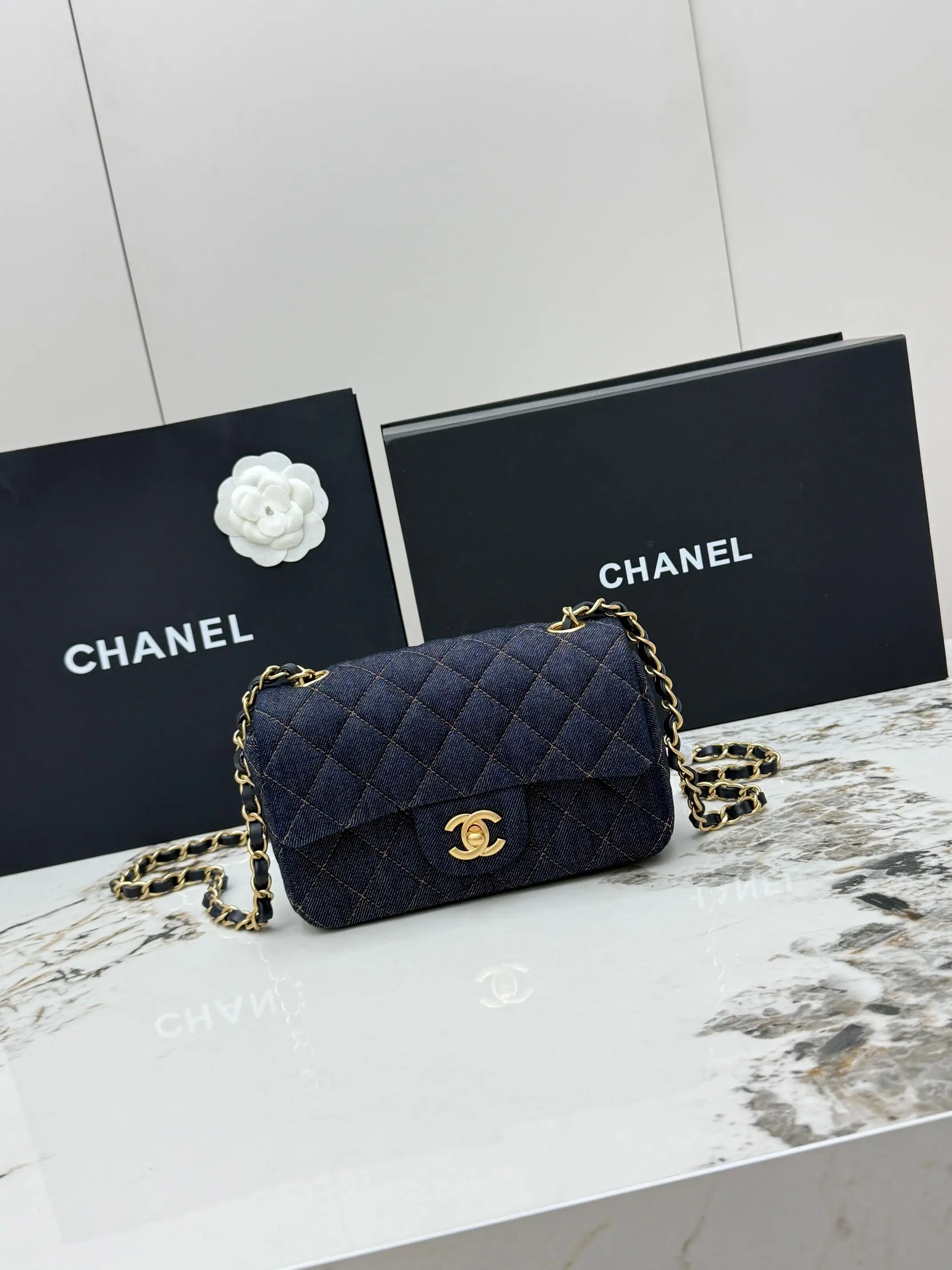 Chanel AS1116 All-Steel Chain Women s Handbag Women s Crossbody Bag Chanel AS1116 All-Steel Chain Women s Handbag Women s Crossbody Bag
