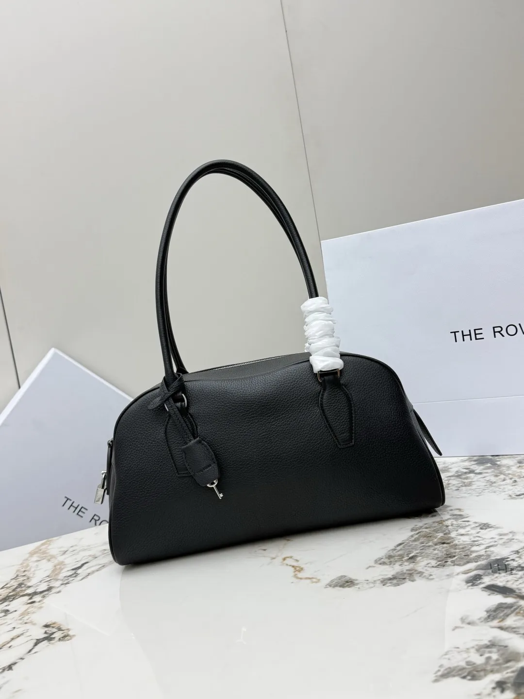 THE ROW T1925 Imported Lychee Pattern Cowhide Shell Bag Women s Shoulder Bag