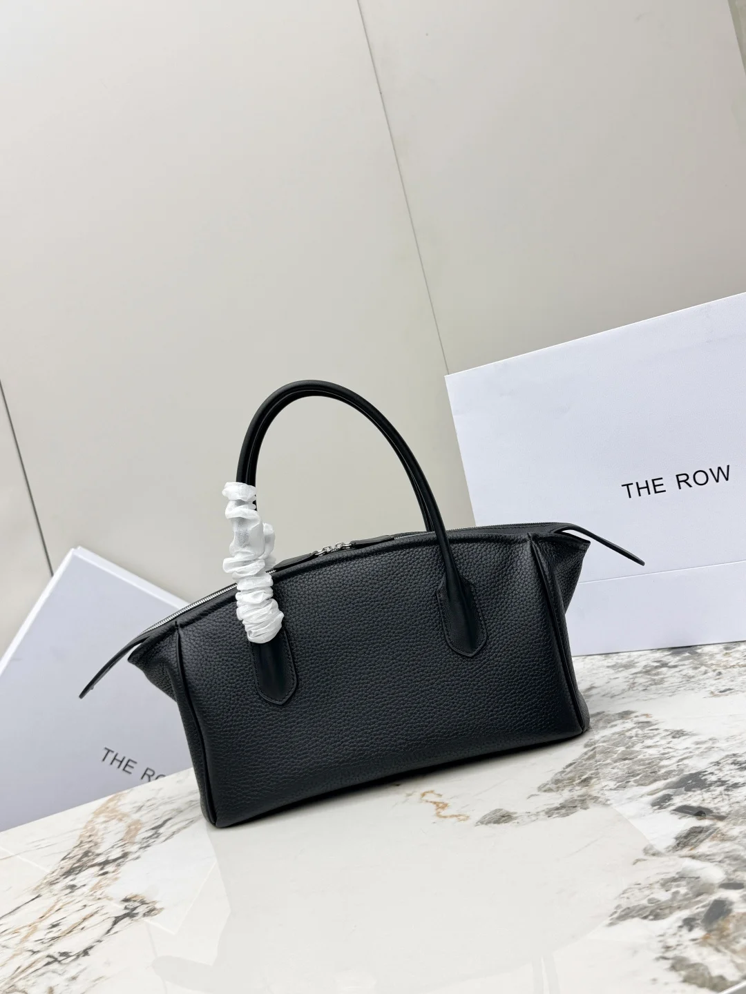 THE ROW T1853 Arc-shaped Handbag Top Quality Women s Handbag THE ROW T1853 Arc-shaped Handbag Top Quality Women s Handbag