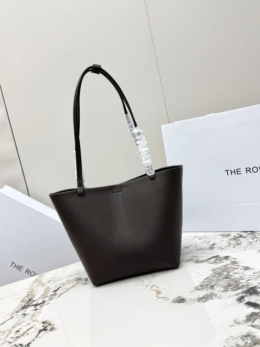 THE ROW T1198 Large Tote Handbag Women s Shoulder Bag THE ROW T1198 Large Tote Handbag Women s Shoulder Bag