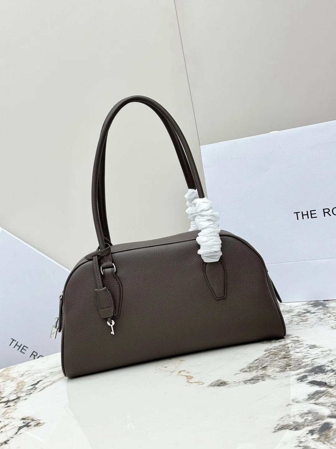 THE ROW T1925 Imported Lychee Pattern Cowhide Shell Bag Women s Shoulder Bag