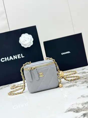 AP1447 All-Steel Golden Chain Box Bag Women s Crossbody Bag Replica Chanel womens bags