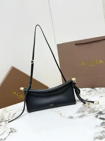 A1430 Arc Clip Bag Women s Crossbody Bag Replica ALAIA womens bags