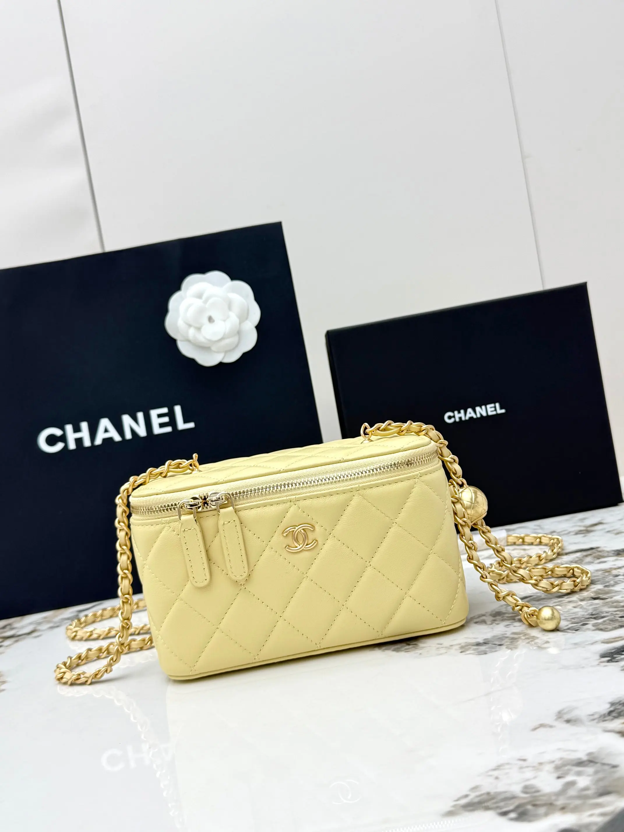 Chanel AP2303 Full Steel Gold Chain Box Bag Women s Crossbody Bag