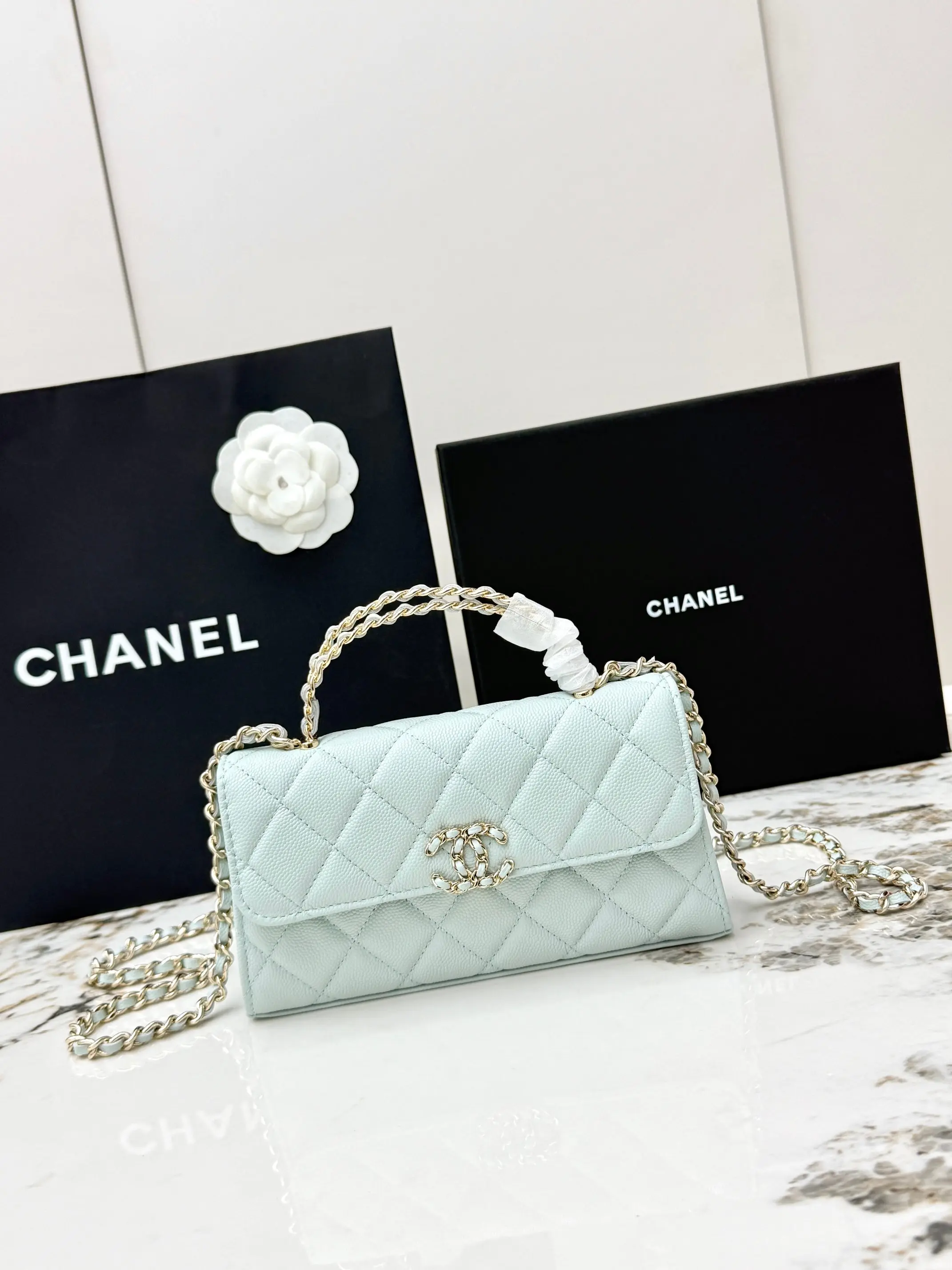 Chanel AP3238 Pebbled Cowhide Handle Bag Women s Crossbody Bag