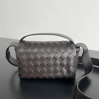 857931 Mini Woven Flap Handbag Men s Crossbody Bag Replica Bottega Veneta mens bags