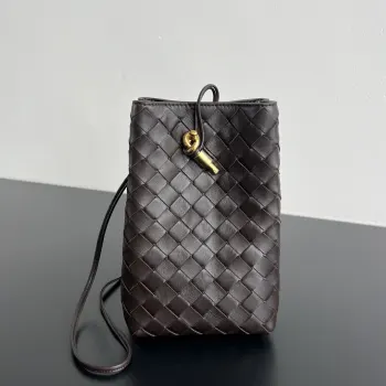 843890 Vertical Mobile Phone Bag Women s Crossbody Bag Replica Bottega Veneta womens bags
