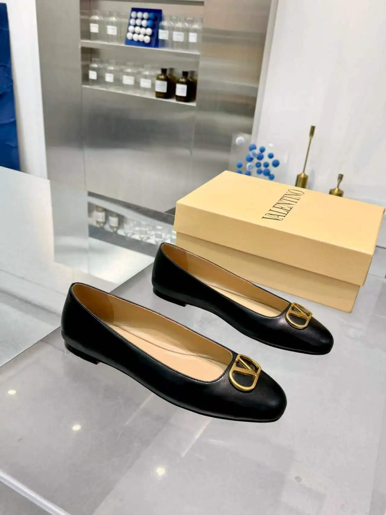 Valentino Garavani Ballet flats women s shoes