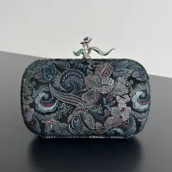 Velvet Low-Cut Evening Bag Women s Clutch Replica Bottega Veneta womens bags