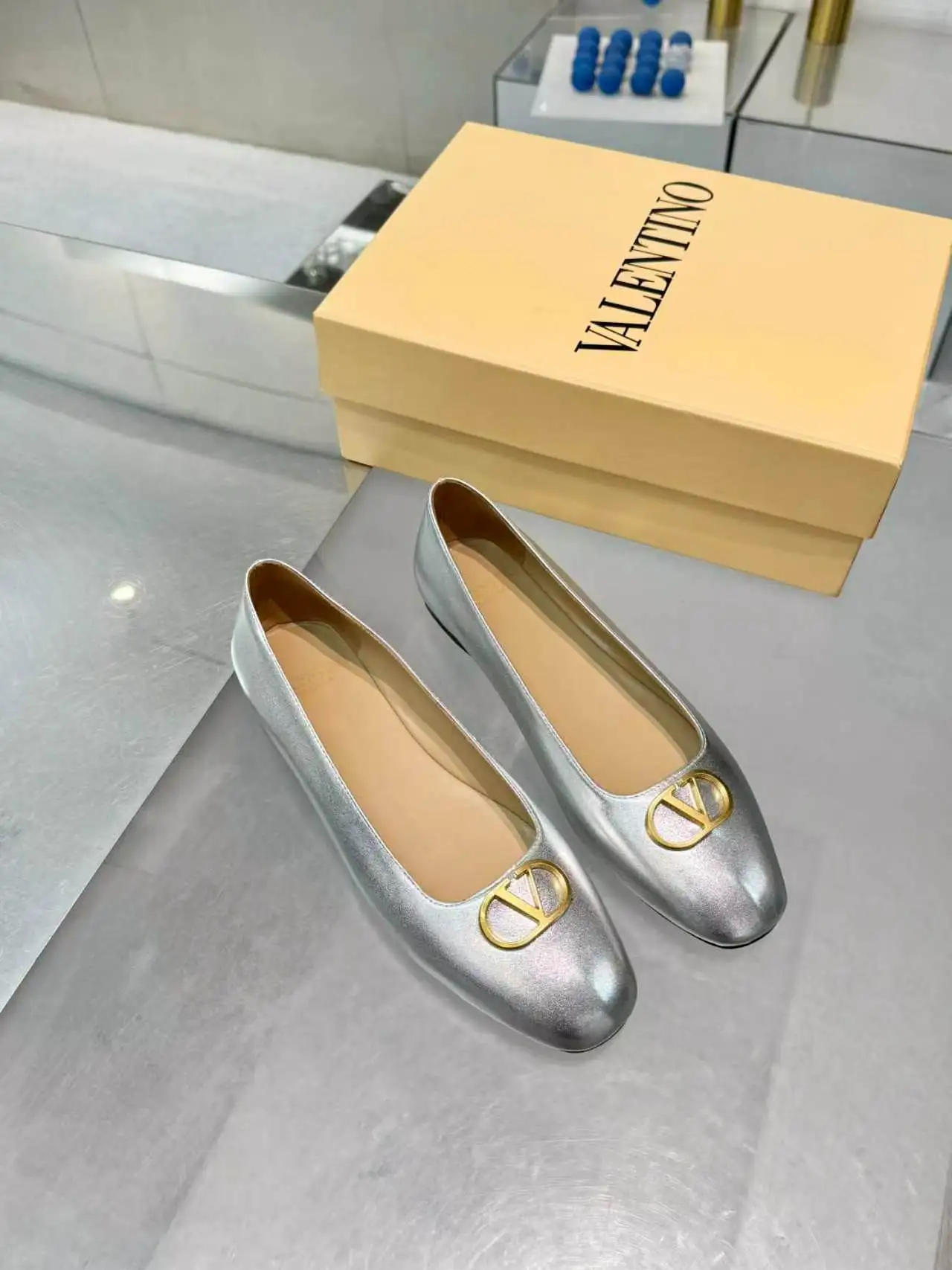 Valentino Garavani Ballet flats women s shoes