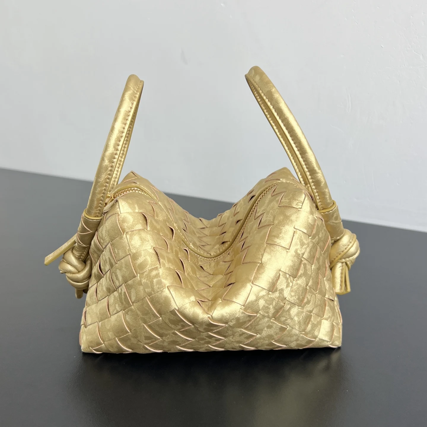 Bottega Veneta 796615 Foldable Shoulder Bag Women s Shoulder Bag Bottega Veneta 796615 Foldable Shoulder Bag Women s Shoulder Bag
