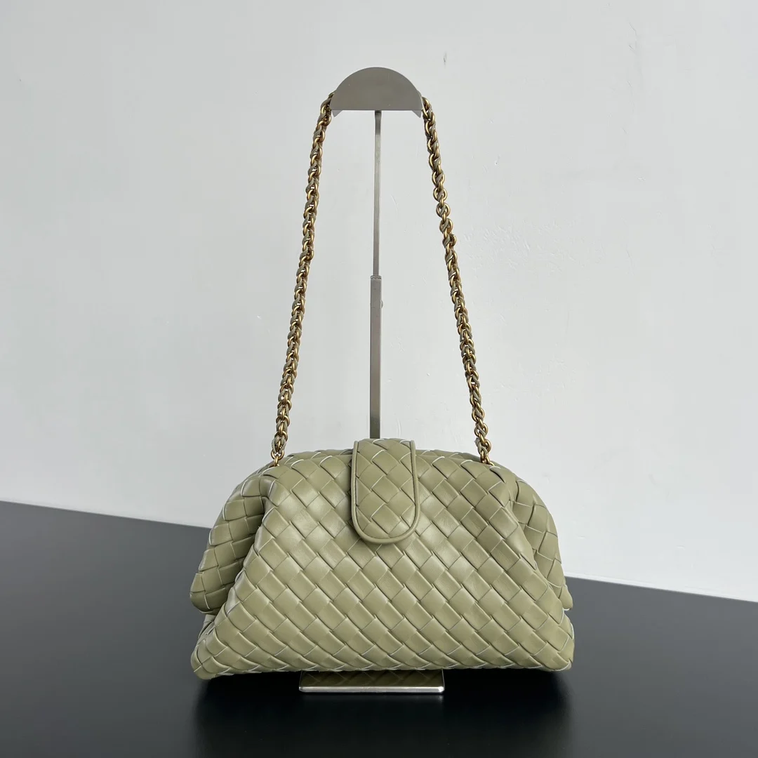 Bottega Veneta 785807 Chain Handbag Women s Crossbody Bag Bottega Veneta 785807 Chain Handbag Women s Crossbody Bag