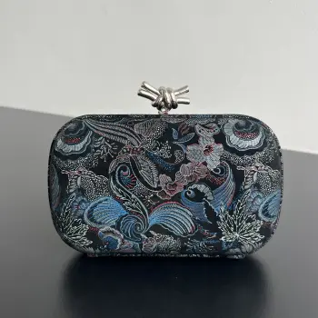 Velvet Low-Cut Evening Bag Women s Clutch Replica Bottega Veneta womens bags