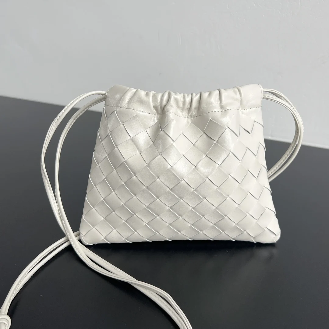 Bottega Veneta 816987 drawstring garbage bag women s shoulder bag Bottega Veneta 816987 drawstring garbage bag women s shoulder bag