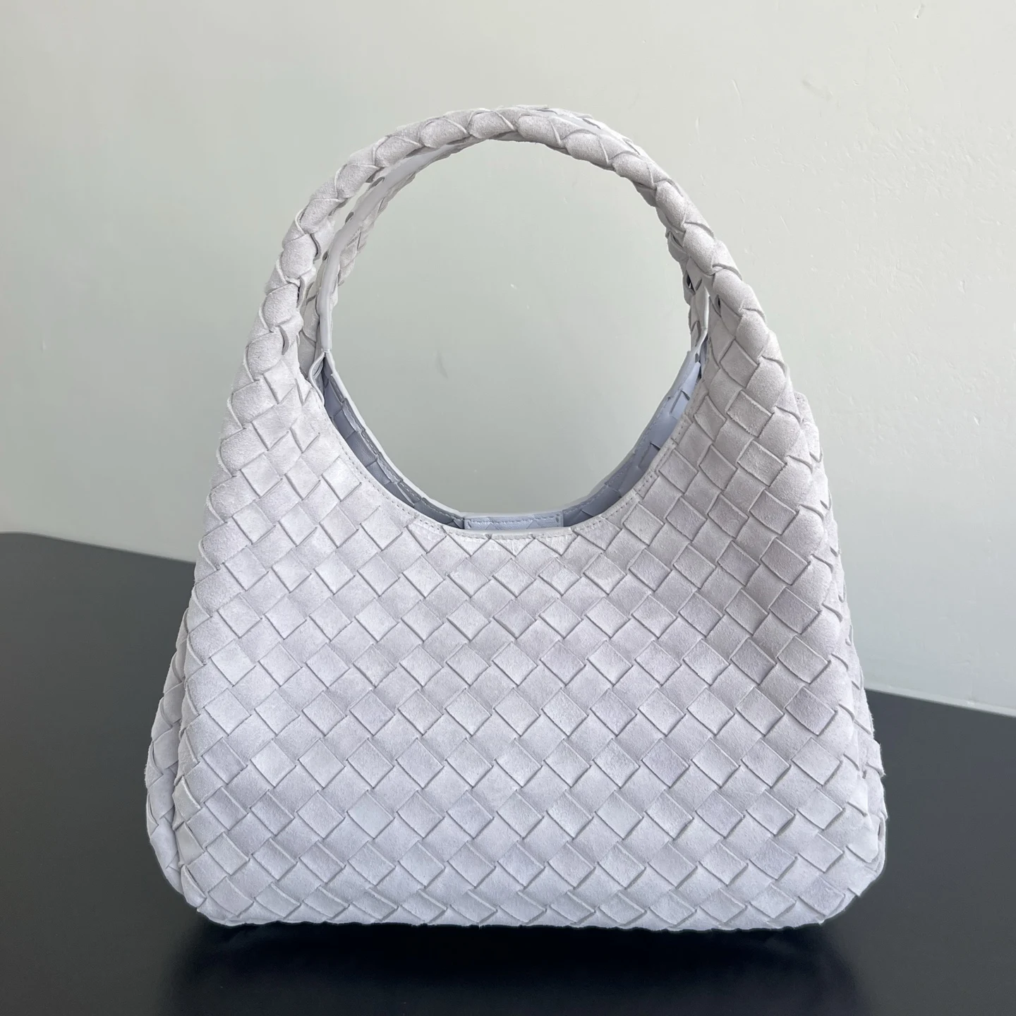 Bottega Veneta 844249 Suede Handbag Women s Tote Bag Bottega Veneta 844249 Suede Handbag Women s Tote Bag