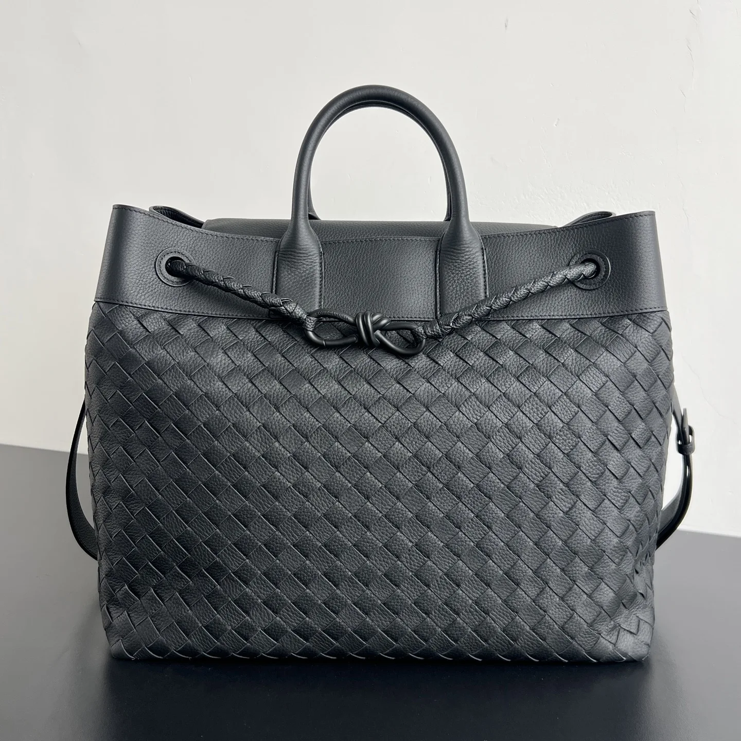 Bottega Veneta 827066 Metal Rope Knot Handbag Men s Crossbody Bag
