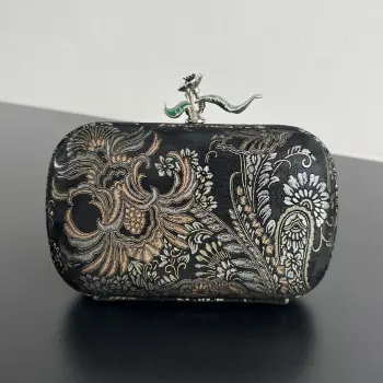 Velvet Low-Cut Evening Bag Women s Clutch Replica Bottega Veneta womens bags