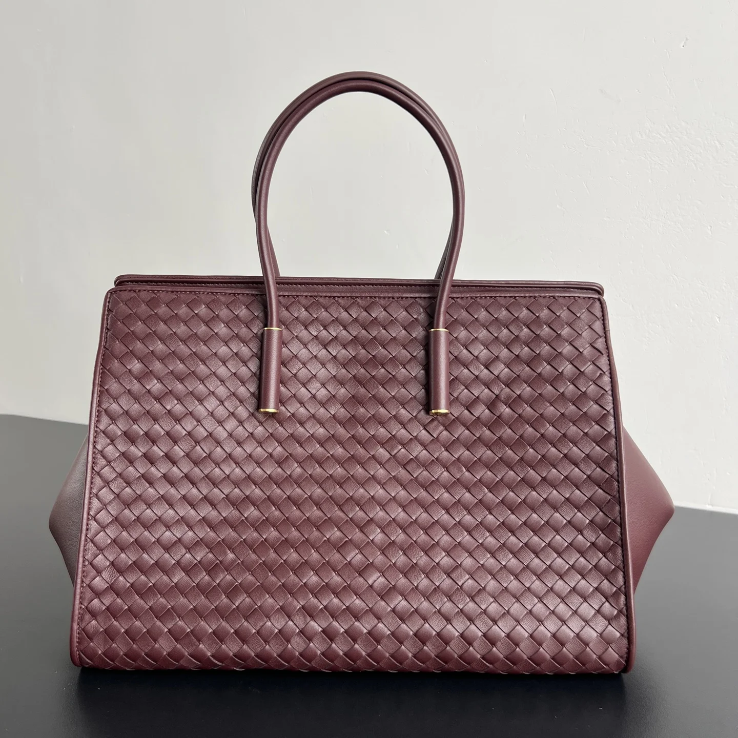 Bottega Veneta 868327 Lambskin Handbag Women s Tote Bag Bottega Veneta 868327 Lambskin Handbag Women s Tote Bag