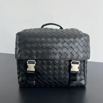 776524 Soft Cowhide Woven Handbag Men s Crossbody Bag Replica Bottega Veneta mens bags
