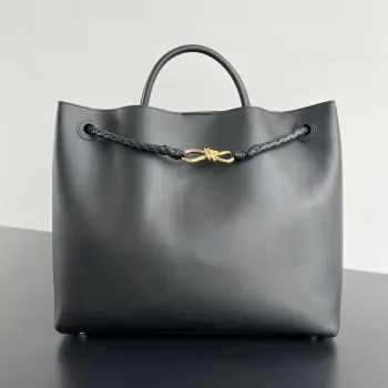 806010 New Leather Shoulder Bag Women s Shoulder Bag Replica Bottega Veneta womens bags