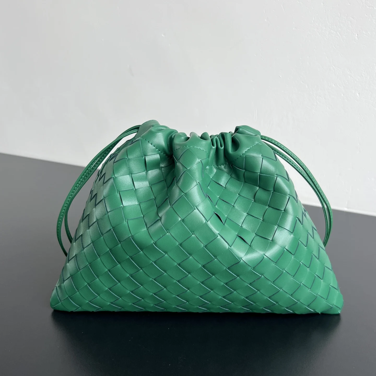 Bottega Veneta 796728 Drawstring Trash Bag Women s Shoulder Bag Bottega Veneta 796728 Drawstring Trash Bag Women s Shoulder Bag