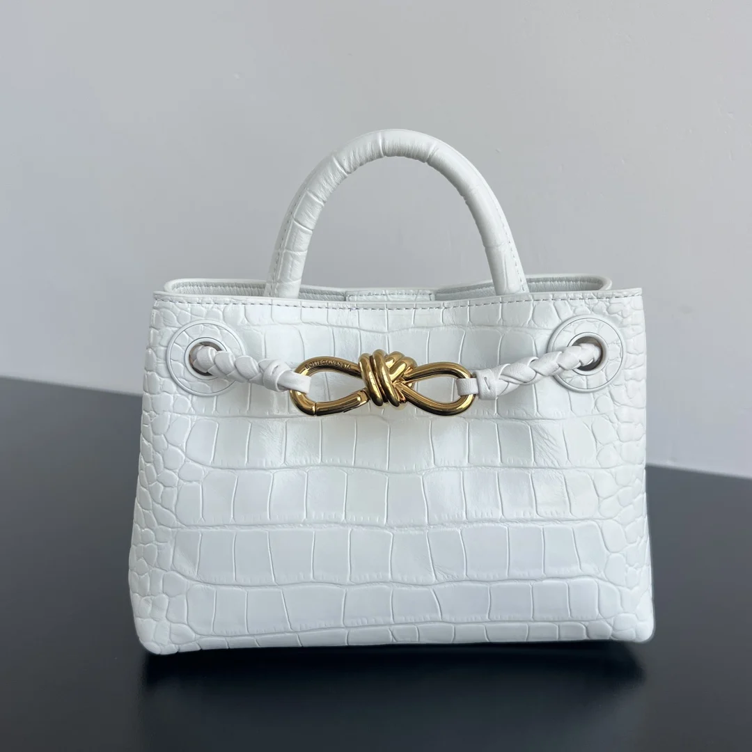 Bottega Veneta 777614 Crocodile Pattern Shoulder Bag Women s Crossbody Bag Bottega Veneta 777614 Crocodile Pattern Shoulder Bag Women s Crossbody Bag