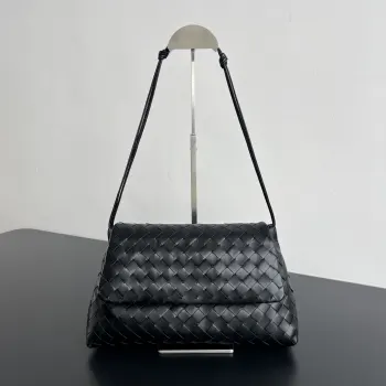 857657 Flip Cover Trash Bag Handbag Women s Crossbody Bag Replica Bottega Veneta womens bags