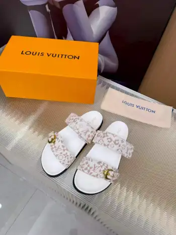 Louis Vuitton new shoes women s slippers Replica Louis Vuitton Womens Sandals and Slides