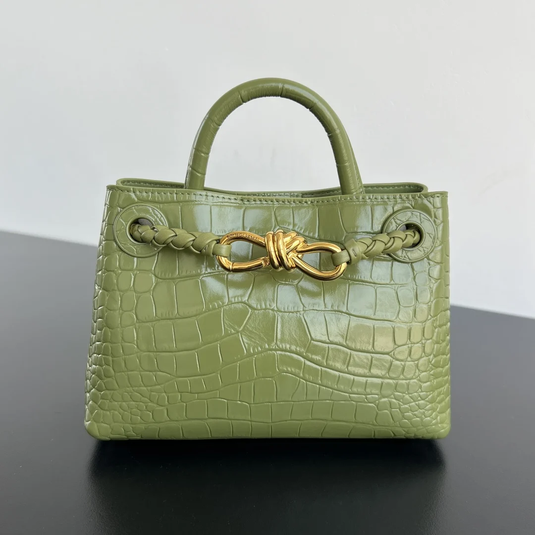 Bottega Veneta 777614 Crocodile Pattern Shoulder Bag Women s Crossbody Bag