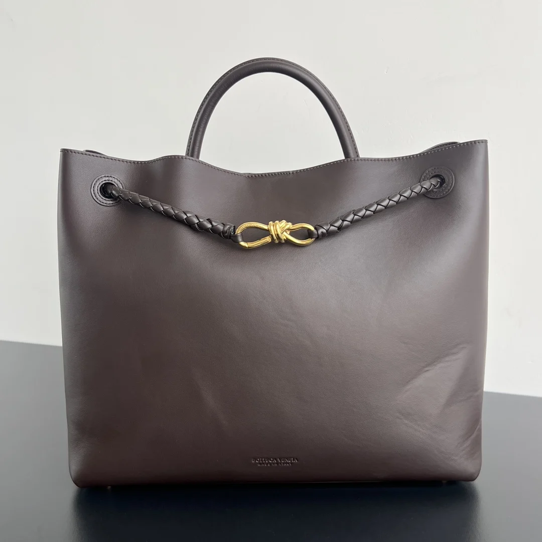 Bottega Veneta 806010 New Leather Shoulder Bag Women s Shoulder Bag