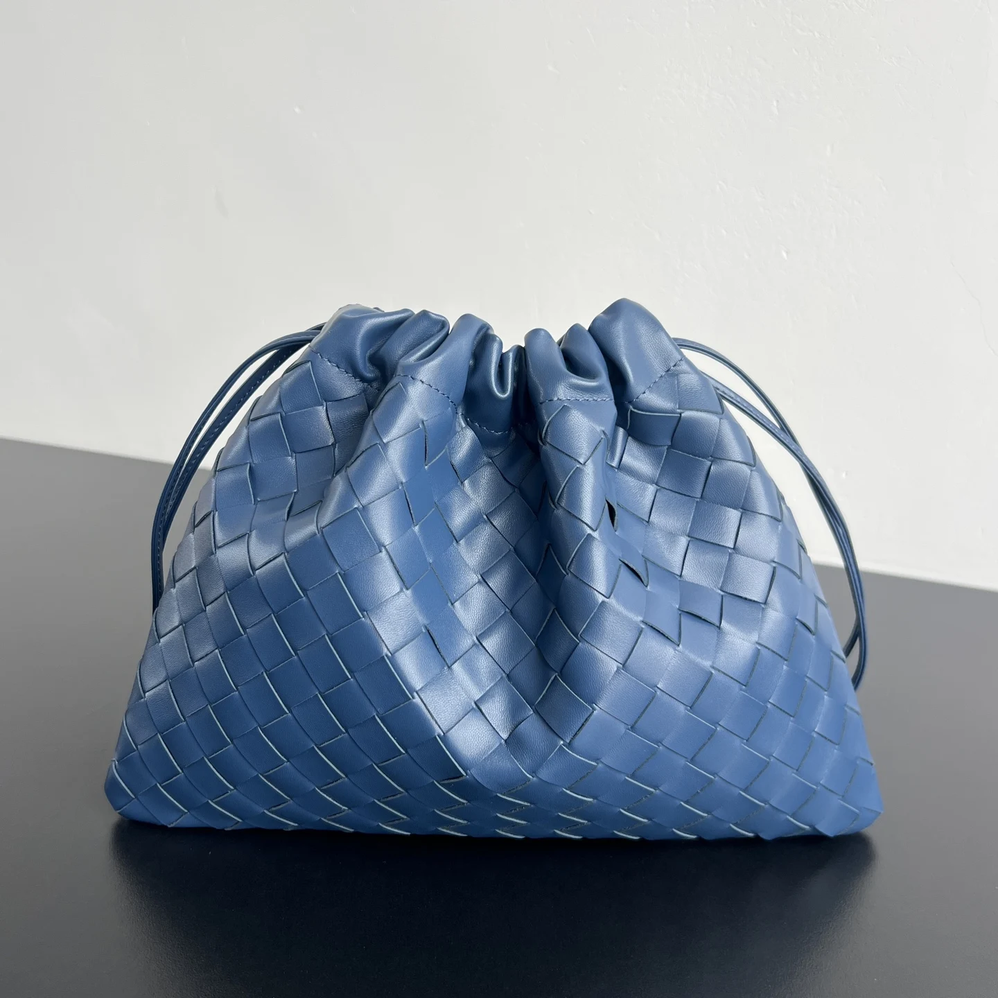 Bottega Veneta 796728 Drawstring Trash Bag Women s Shoulder Bag Bottega Veneta 796728 Drawstring Trash Bag Women s Shoulder Bag