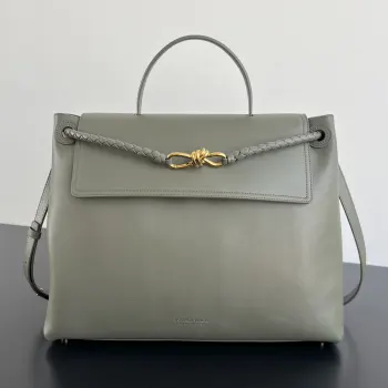 Cowhide shoulder bag Women s shoulder bag Replica Bottega Veneta womens bags