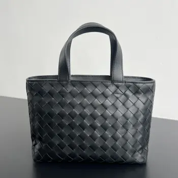 855504 Mini Tote Bag Men s Crossbody Bag Replica Bottega Veneta mens bags