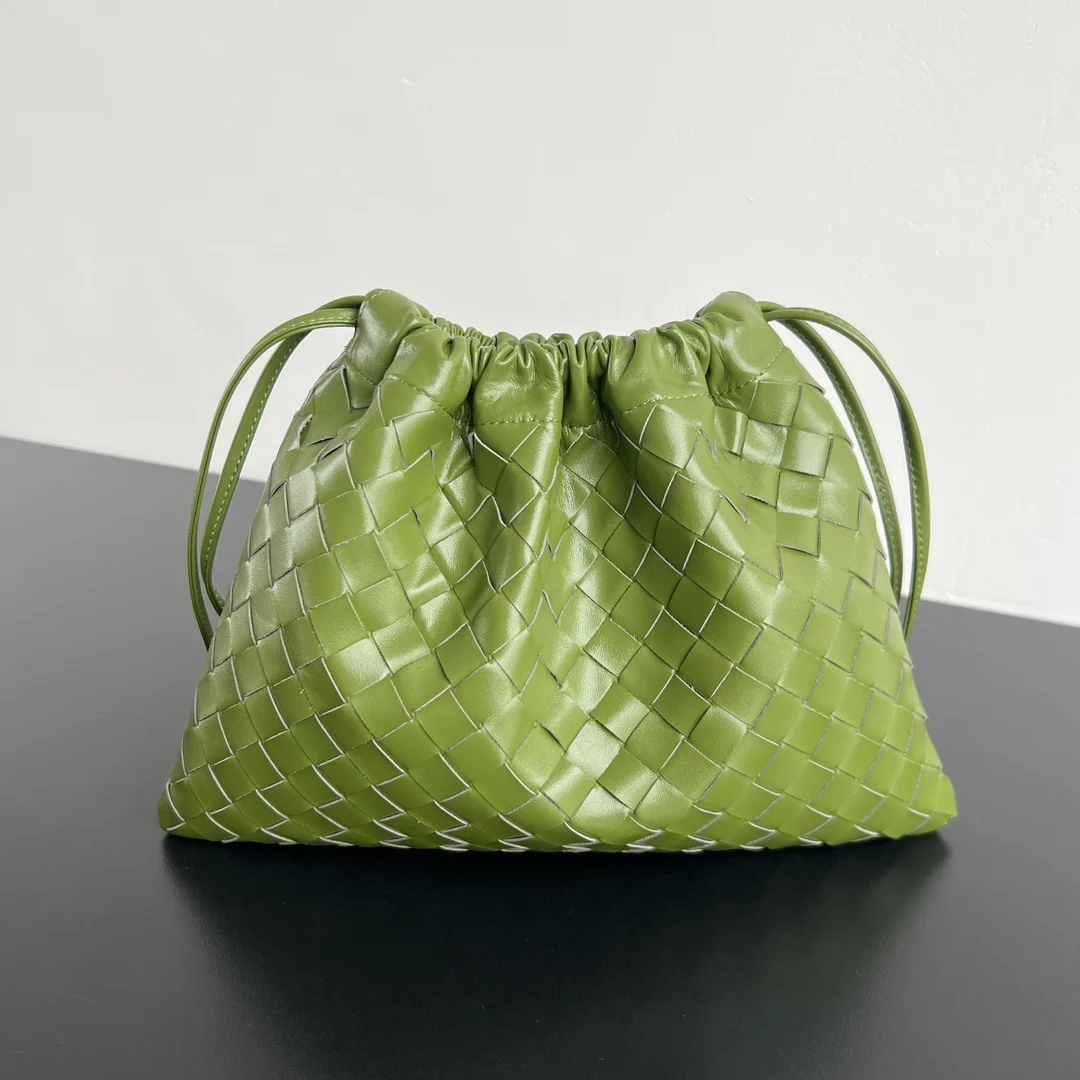 Bottega Veneta 796728 Drawstring Trash Bag Women s Shoulder Bag Bottega Veneta 796728 Drawstring Trash Bag Women s Shoulder Bag