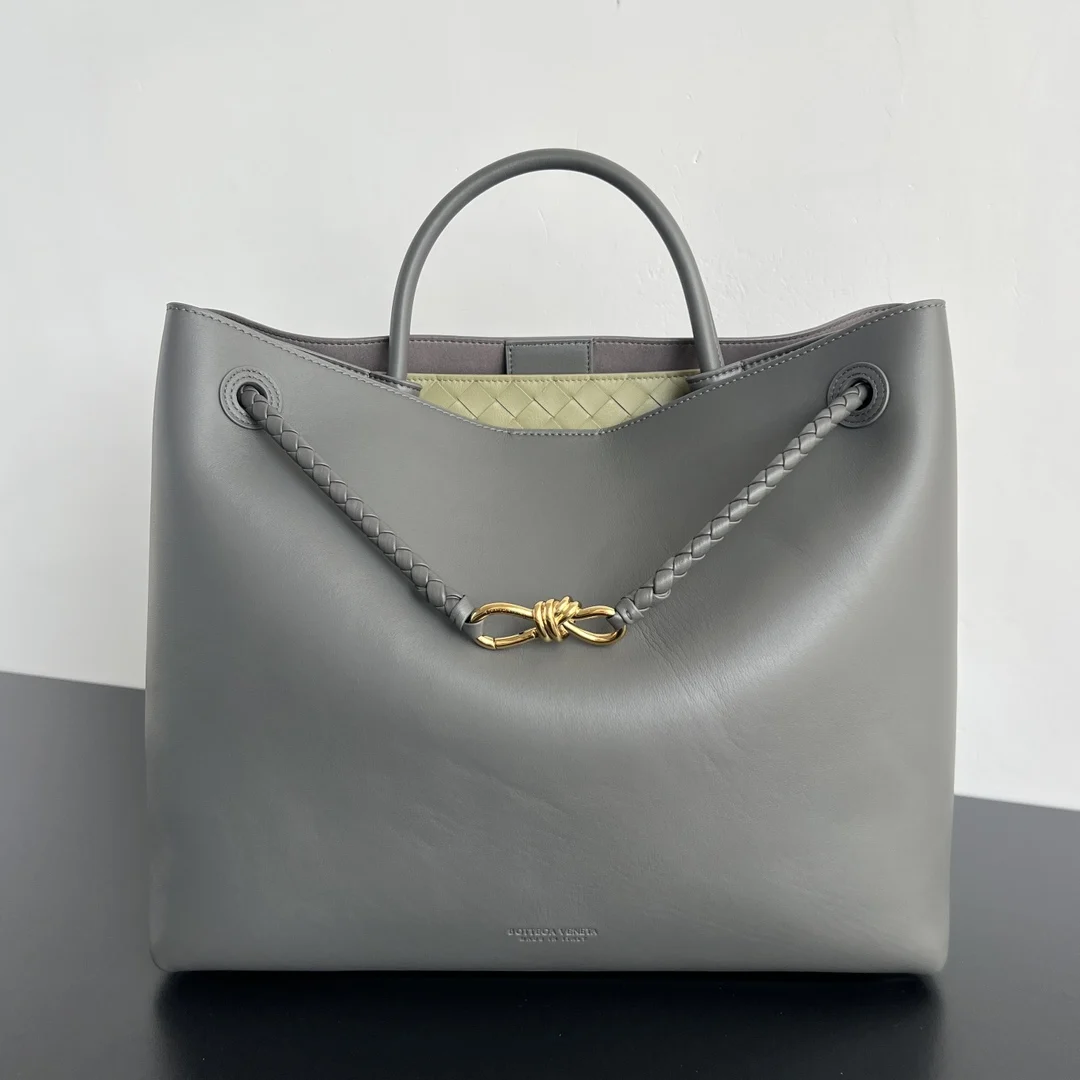 Bottega Veneta 806010 New Leather Shoulder Bag Women s Shoulder Bag