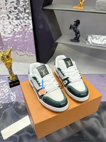 Canvas shoe series sports shoes couple sports shoes Replica Louis Vuitton Mens Sneakers